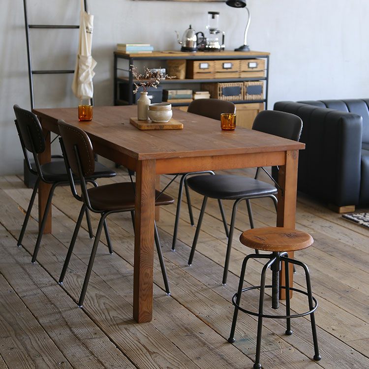 無骨でヴィンテージ感漂う雰囲気に | interior shop TANAKA